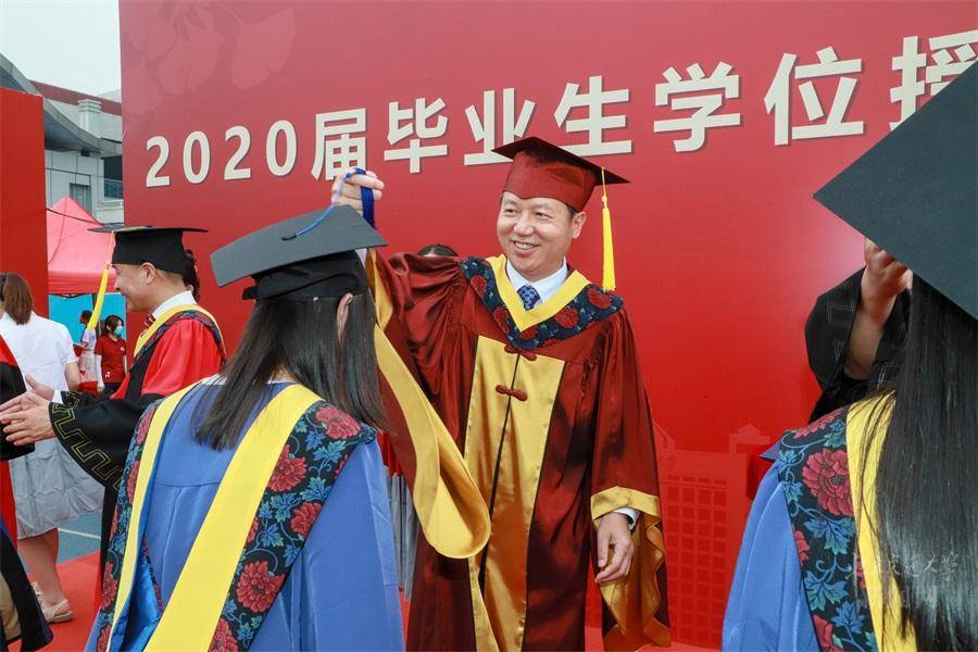 北京交通大学举行2020届毕业生专场学位授予仪式