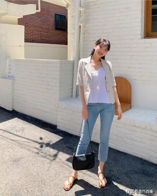 显得|夏季更适合“休闲时尚”，舒适简单又不挑人，尽情享受美好生活