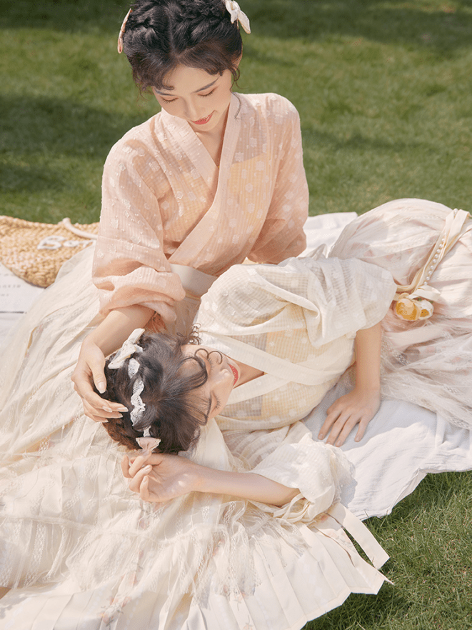 颜色|汉服太中规中矩？这些个性化汉服是不是你的心头好呢？