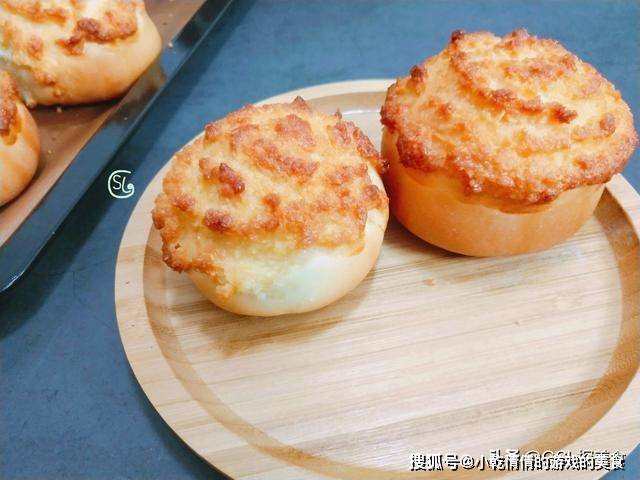 什么|早餐,试一试这个红豆椰蓉包,松软香甜,馅料足,孩子连吃了两个