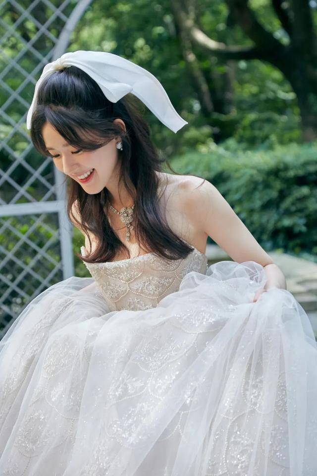 丝带|3款绝美的夏日扎发，扁头大脸女生快来学！