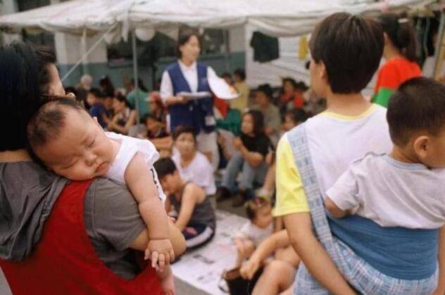 因为|幼儿园“缴费单”火了，家长直言：一胎都很吃力，没有勇气生三胎