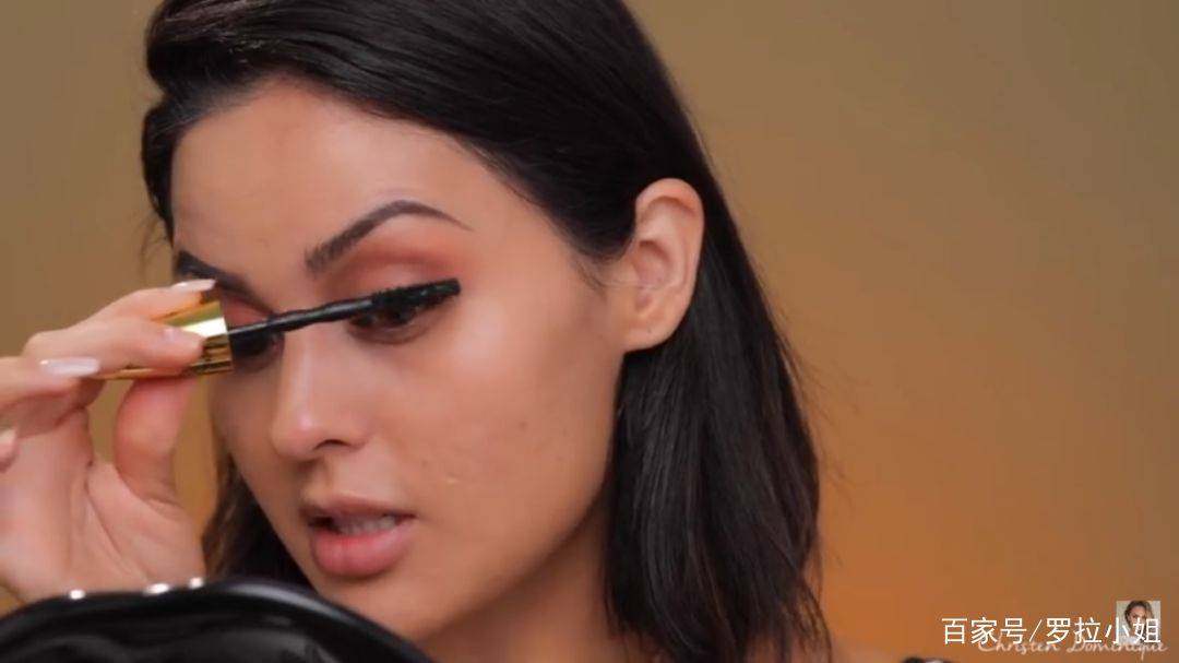 女孩子|为什么99%的女生，都没办法好好驾驭法式复古裙？