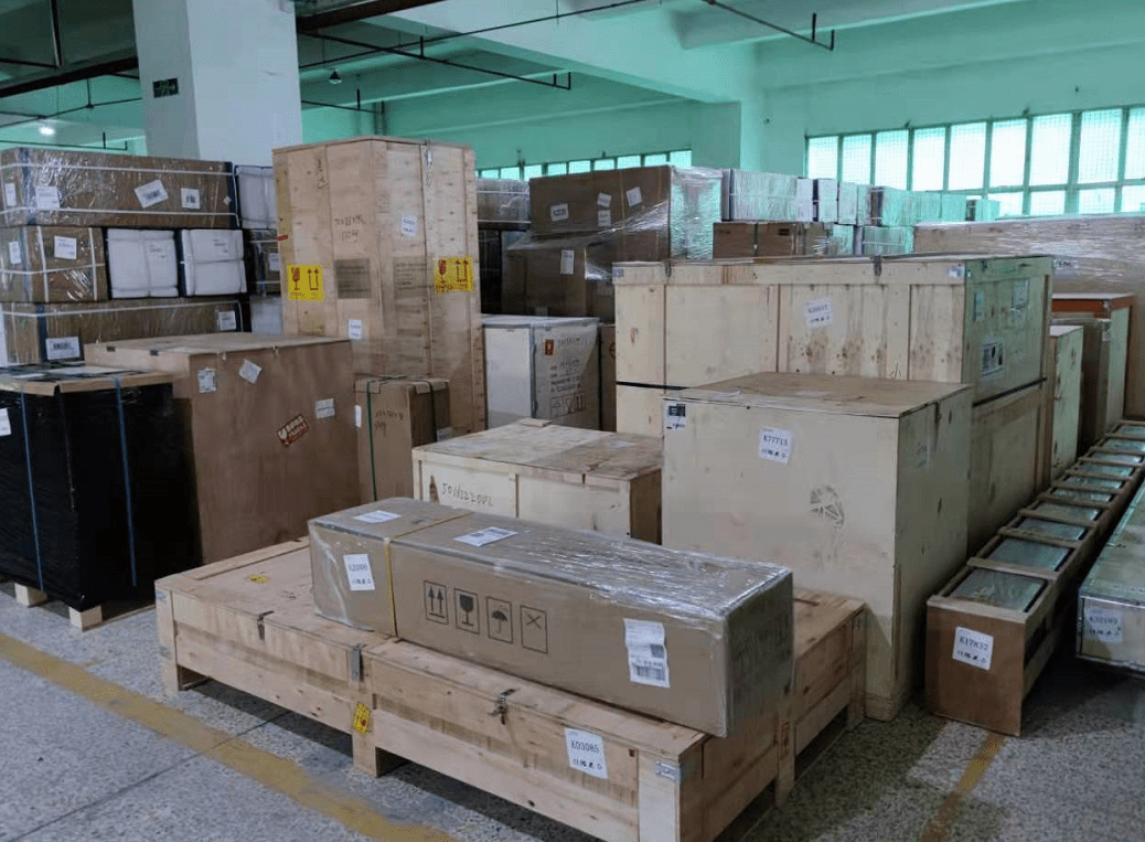 dhl快递时效快,运费也优势的,正常五天左右可以到达了的.