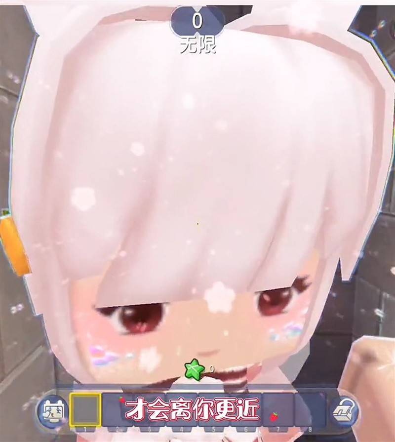 迷你世界一哥羊纸复合?柔弱女孩竟是女王依诺,甜蜜携手狂撒狗粮