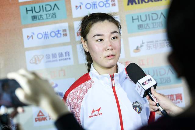 原创26岁才入选中国女排!栗垚会像颜妮大器晚成,杀进明年世锦赛吗