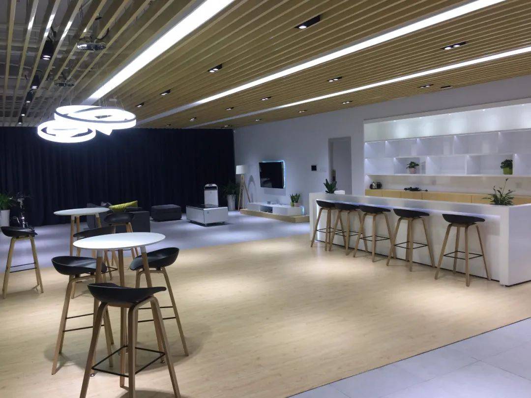 世界知名电气公司 3530989f528b47ba8ea3700fcede55ce.jpeg