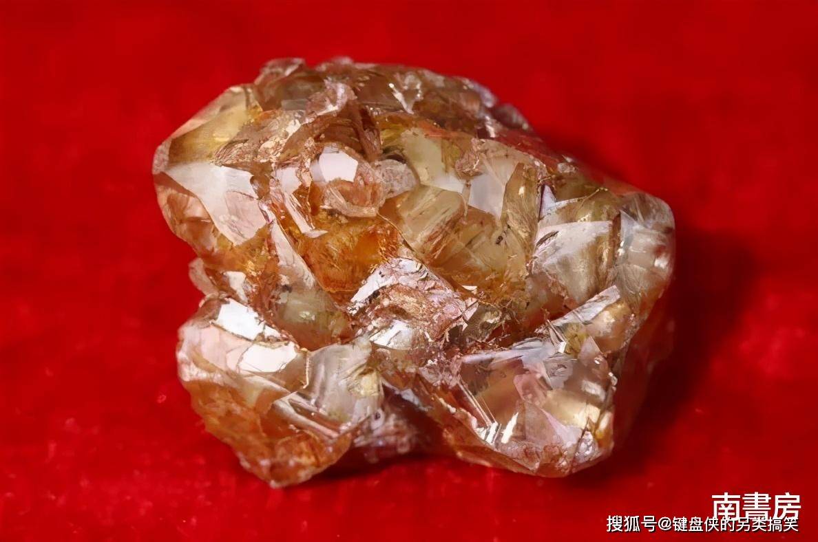 原创当年意外发现158克拉大钻石的女子专家估值10亿后来怎样了