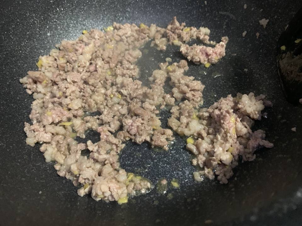 加入适量|晒晒早餐，10分钟就端上桌，做法简单，味道却特别赞，老少都爱吃