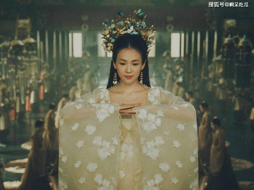 丫头|刘晓庆终于服老了，饰演金晨的奶奶，演技在线广获好评！