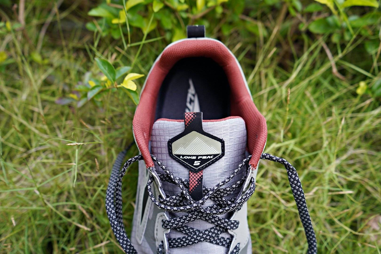 感觉|孤峰越野路，进化再升级！Altra Lone Peak 5分享