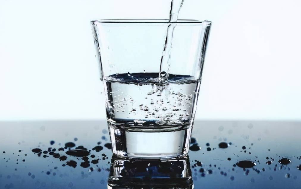 多喝水能降糖吗 871d6c4822f7458c8e38e832733efb1b.jpeg