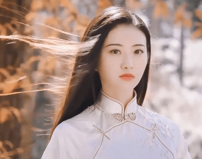 Pick|女星旗袍大赏：赵丽颖、杨幂、热巴、刘亦菲，你Pick谁？