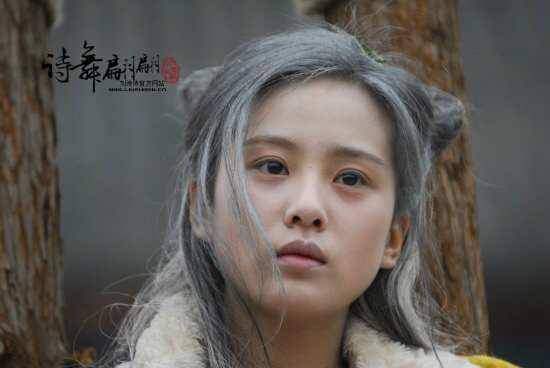 唐嫣才|女星白发造型大PK，杨幂第三、唐嫣才第二、最美的她却反遭封杀