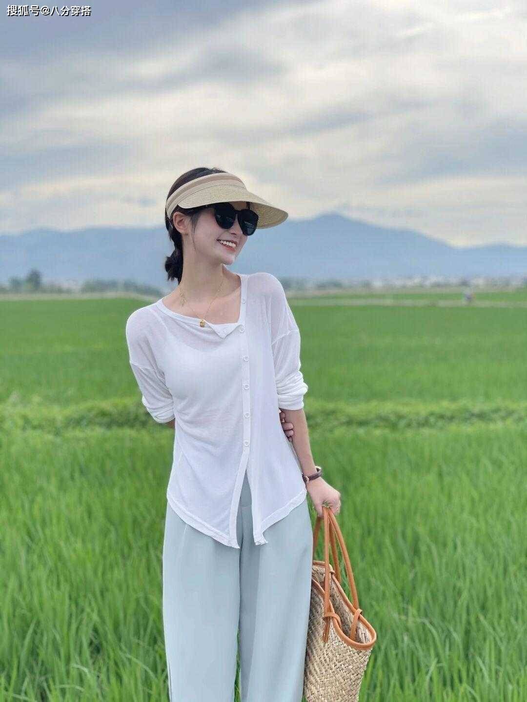 黑色|夏天穿衣在搭不在多,试试这些温柔舒适的穿搭方式,美翻整个夏天