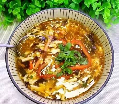 因为|“胡辣汤”是地道河南小吃?为何却成了西安招牌美食,因为它?