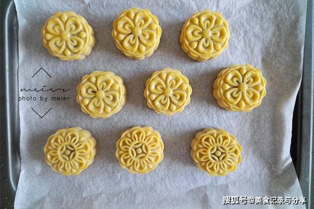 广式月饼|详细步骤教你做广式月饼，好吃还省钱，其实没你想的那么难