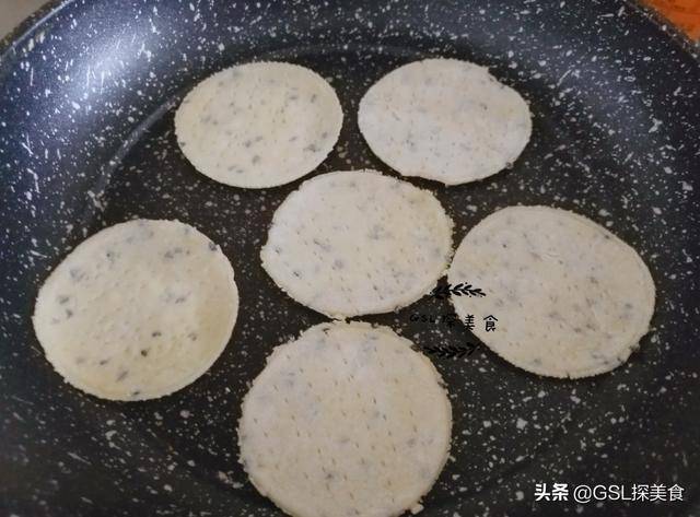 什么|饼干不用烤箱也能轻松搞定，金黄酥脆，干净卫生无添加，吃着放心