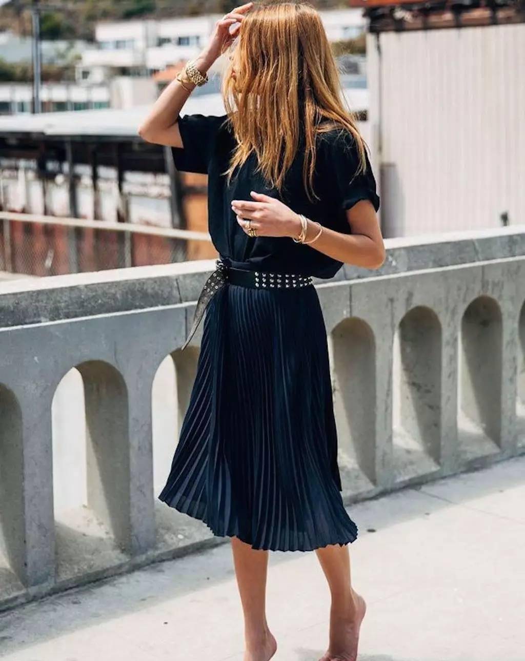 柠檬精|黑T恤比白T恤更显瘦时髦?娜扎、杨幂告诉你就是这样,谁穿都美!