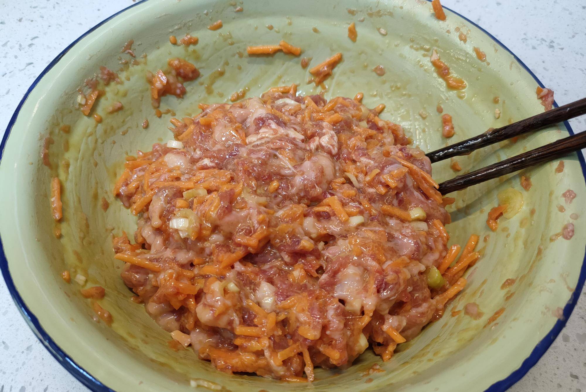 羊肉馅放十三香吗 b9b44f35ddfb42baac1d83108b3e8c06.jpeg