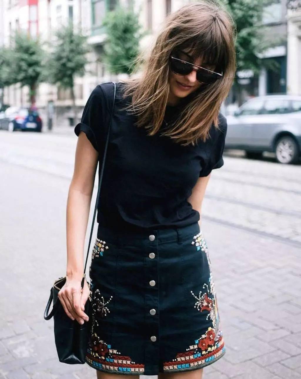 柠檬精|黑T恤比白T恤更显瘦时髦?娜扎、杨幂告诉你就是这样,谁穿都美!