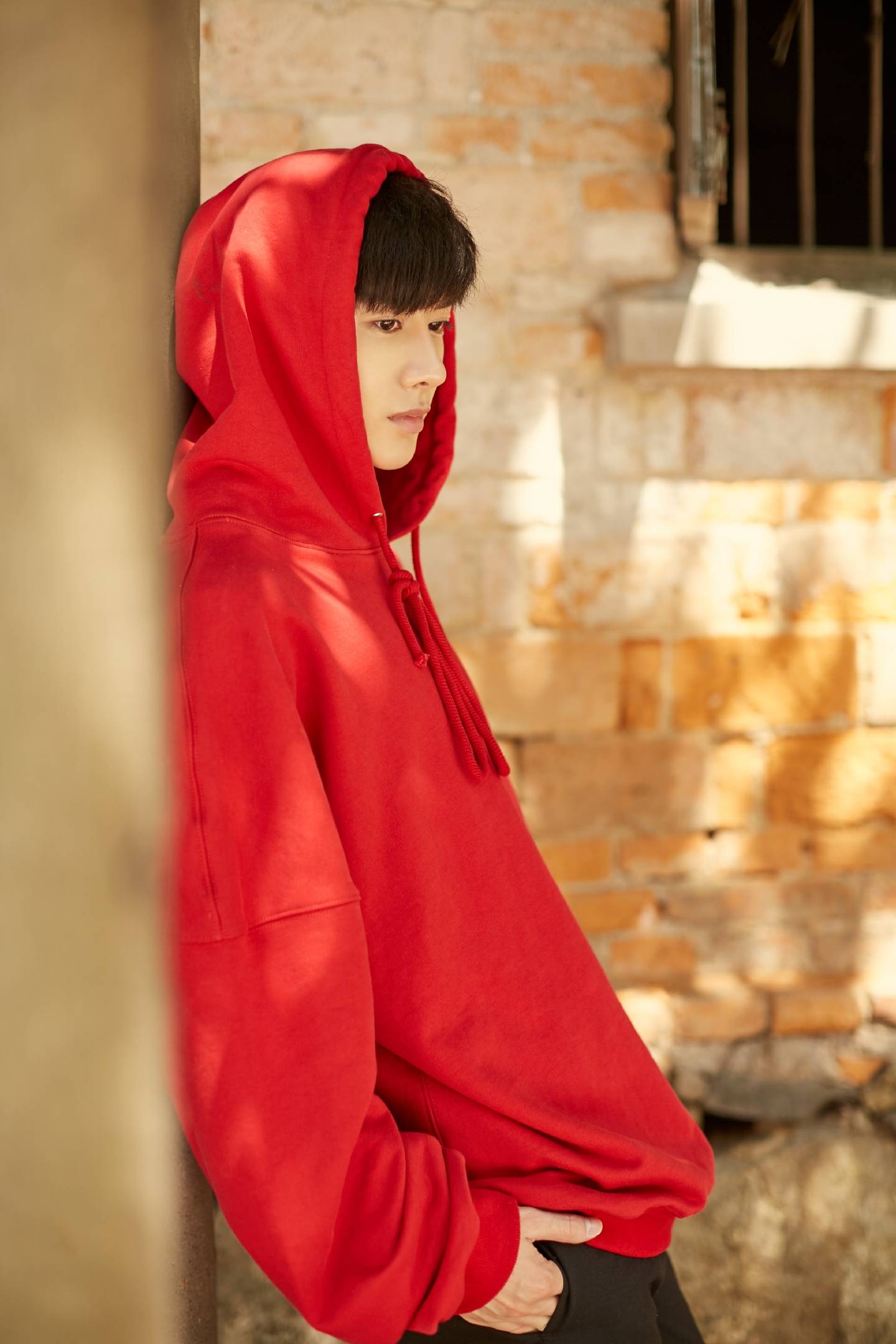 明朗|《大宋少年志》王宽,27岁王佑硕私服帅气俊朗,宛如日系美少年