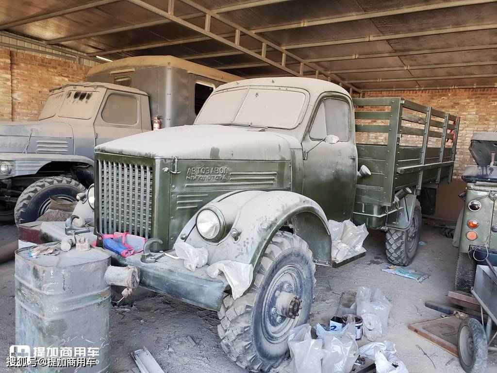 国内现存的前苏联嘎斯63载货车实拍最早产于1948年这才是真正的老卡车