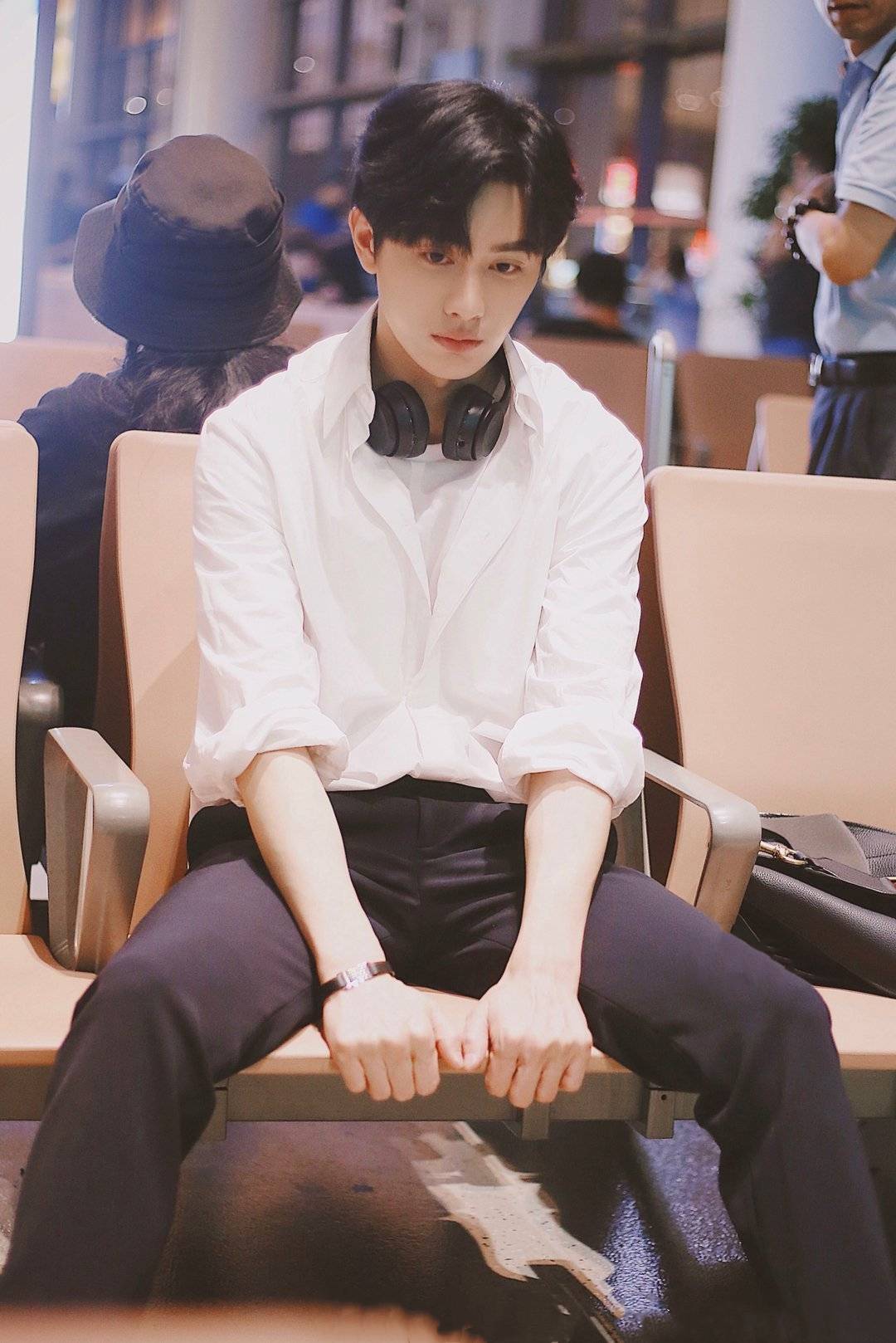 明朗|《大宋少年志》王宽,27岁王佑硕私服帅气俊朗,宛如日系美少年