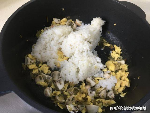压力锅|天冷孩子就馋这早餐，清爽咸香鲜美，十分钟就光盘，天天吃不腻