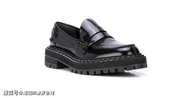 李宇春|明星球鞋上脚｜李宇春穿巴黎世家高级感十足，欧阳娜娜风格百变！