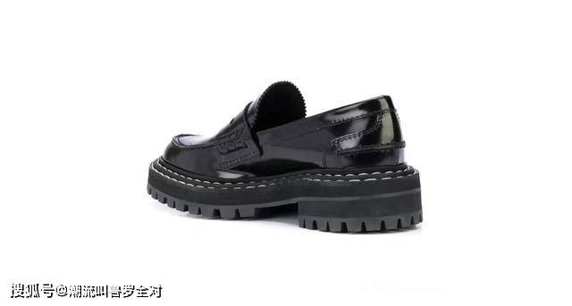 李宇春|明星球鞋上脚｜李宇春穿巴黎世家高级感十足，欧阳娜娜风格百变！