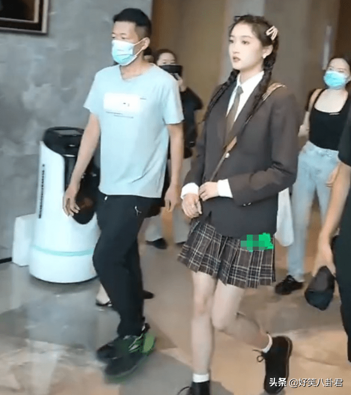 赢家|《最后的赢家》新路透，李易峰张哲瀚白衬衫好绝，关晓彤装扮特别