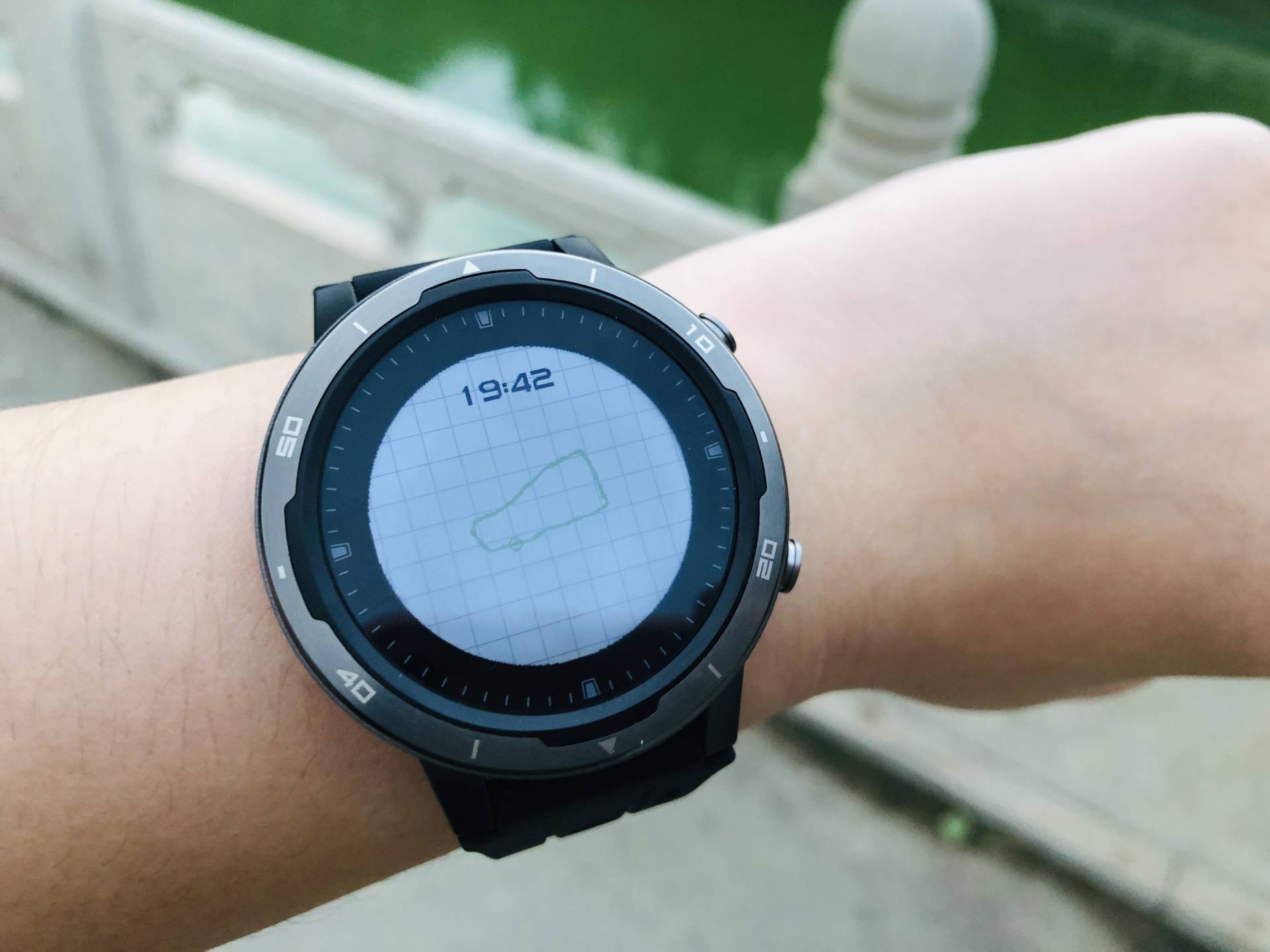 原创咕咚x3re智能运动手表定位更精准功能丰富专为城市精英打造