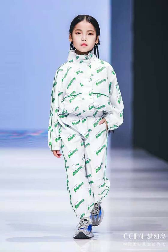 时装|E.I一爱亲子时装 自由生长的艺术家