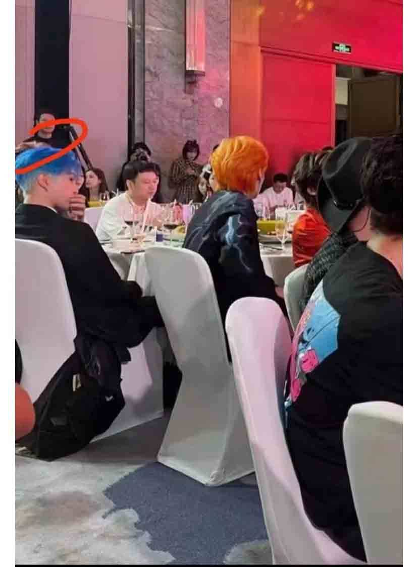 偶练收官了npc都解散了范丞丞和黄明昊的关系好像还是很好
