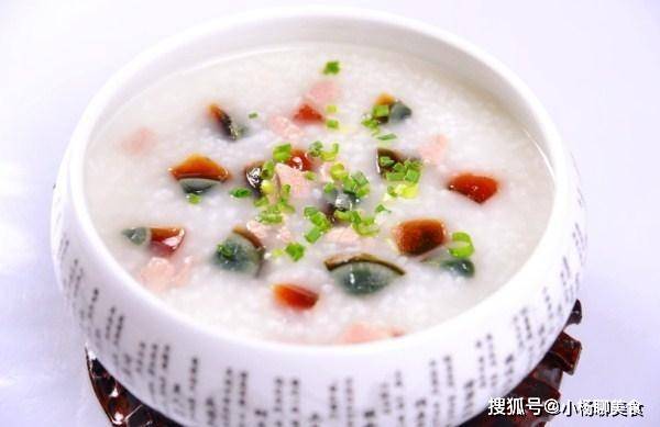 美食|煮皮蛋瘦肉粥，不要傻傻的直接下米煮，多加“一步”，爽口不油腻