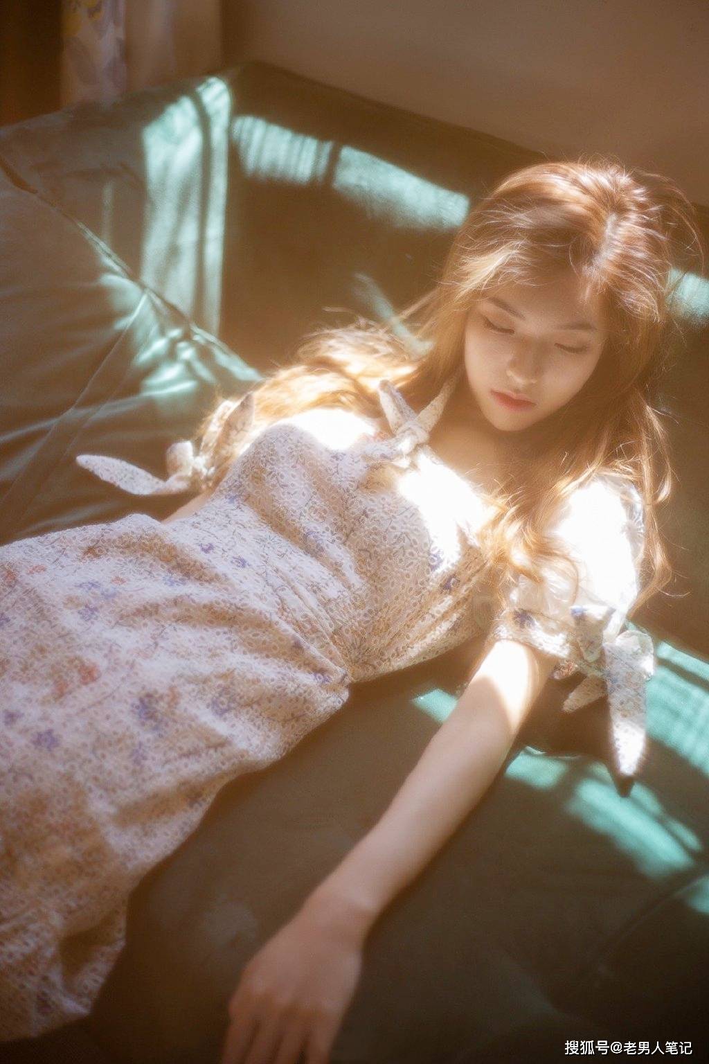 徐渝诺 中戏表演双学位小姐姐 冷感写真集