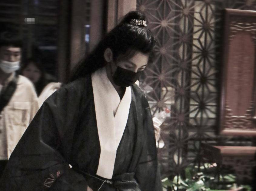 人气|《王牌6》收官3月，关晓彤上新综艺，3位男神助阵堪称是“王炸”