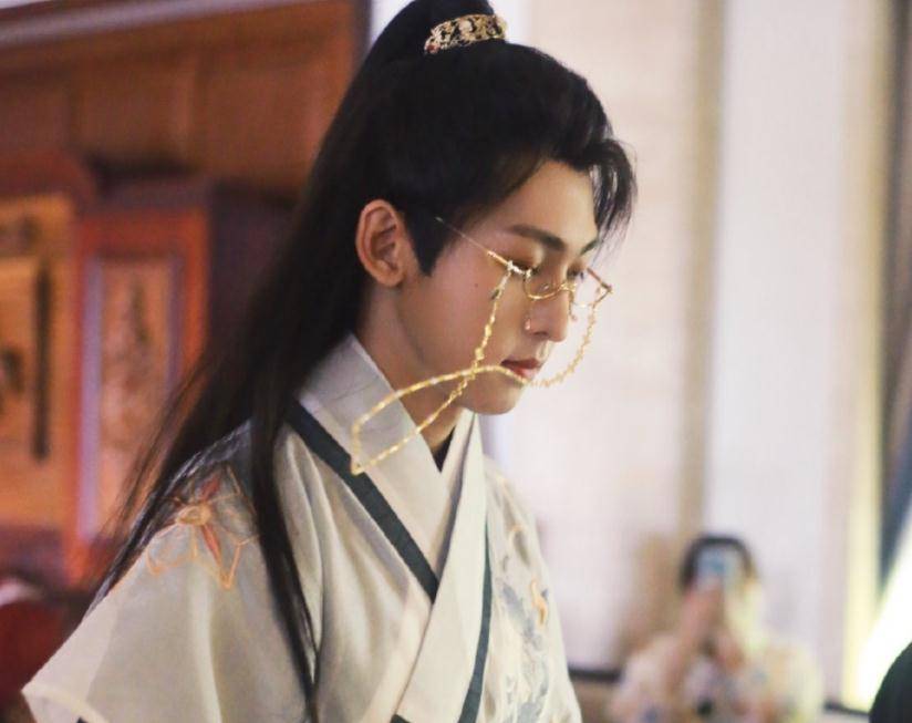 人气|《王牌6》收官3月,关晓彤上新综艺,3位男神助阵堪称是“王炸”