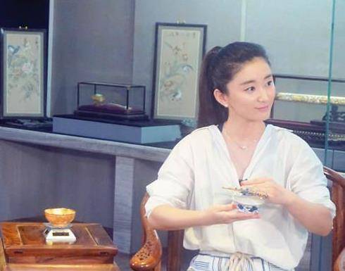 因为|曾演蒋雯丽儿媳，她因针对孙俪而走红，多次演反派却被骂惨