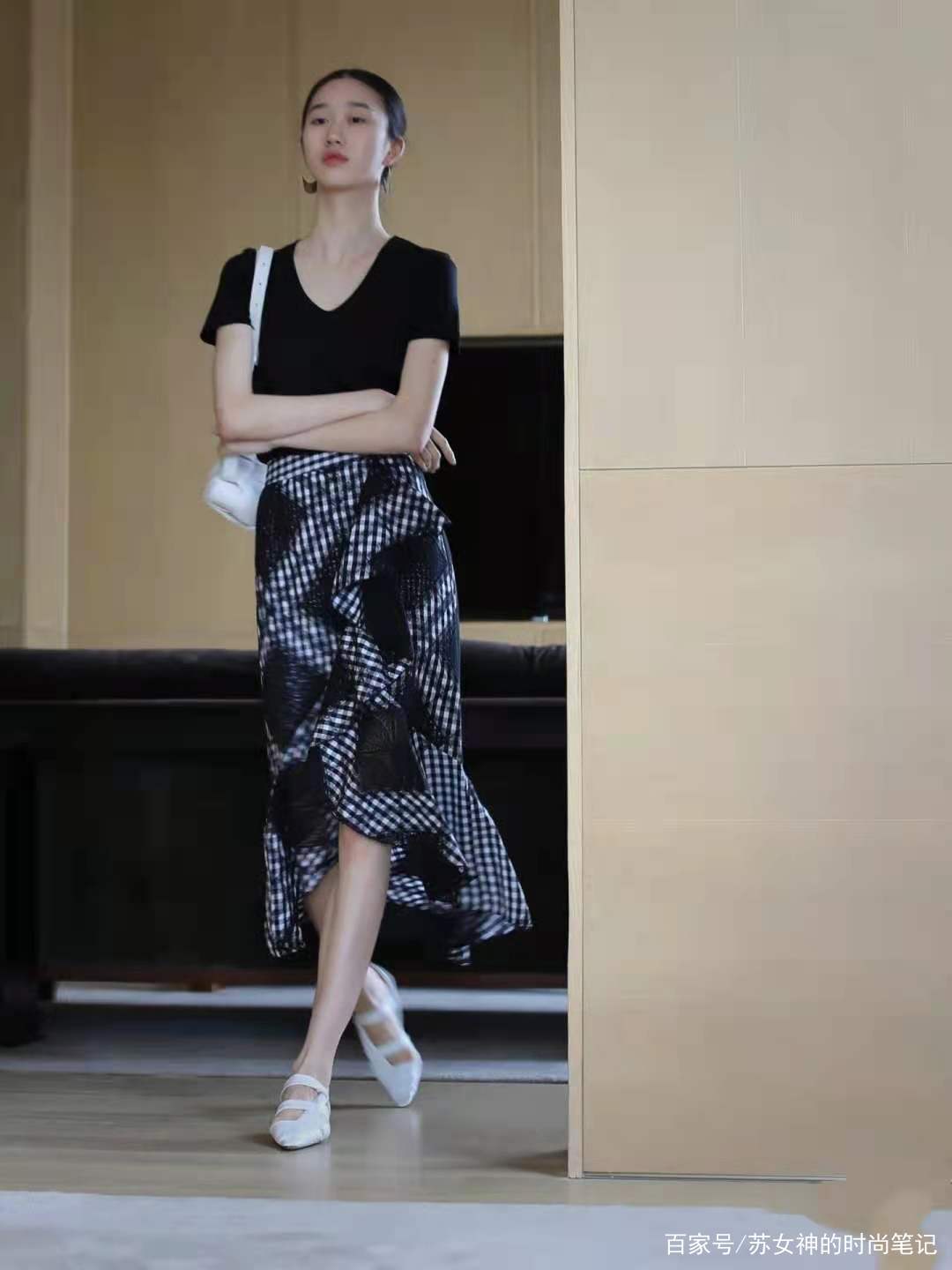感觉|30多岁女人，入手这几款“衬衫”，优雅高级显气质，撞衫也不怕