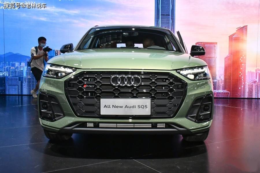 托森四驱 8at 空气悬架,售价63.28万,这样的奥迪sq5你会买吗?