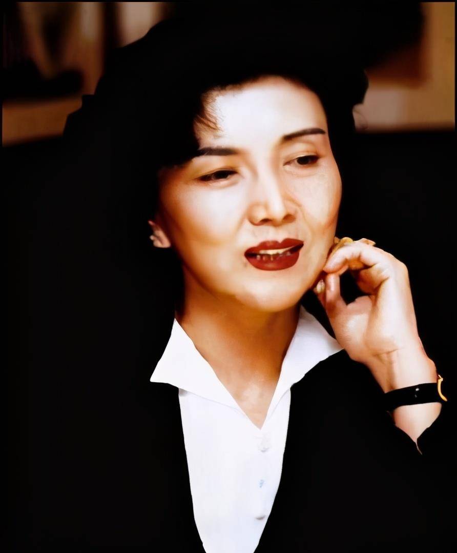 原创丈夫去世,弟弟不听话,儿子负面缠身,三星皇太后洪罗喜有钱却不