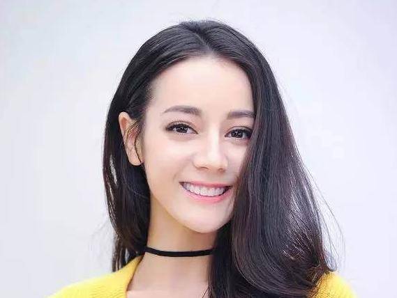 亲和力|证明为什么同是异域美女，迪丽热巴确比古力娜扎更让人觉得好看！