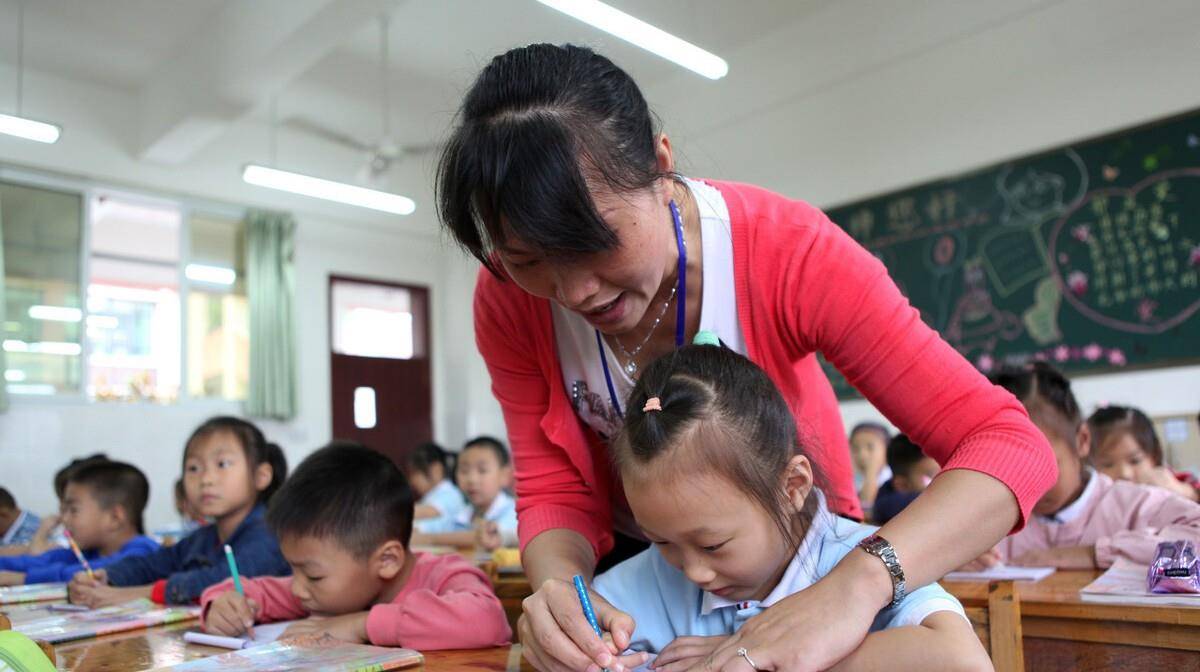 能力|孩子幼儿园升小学，要不要上幼小衔接？提前打基础还是有好处的