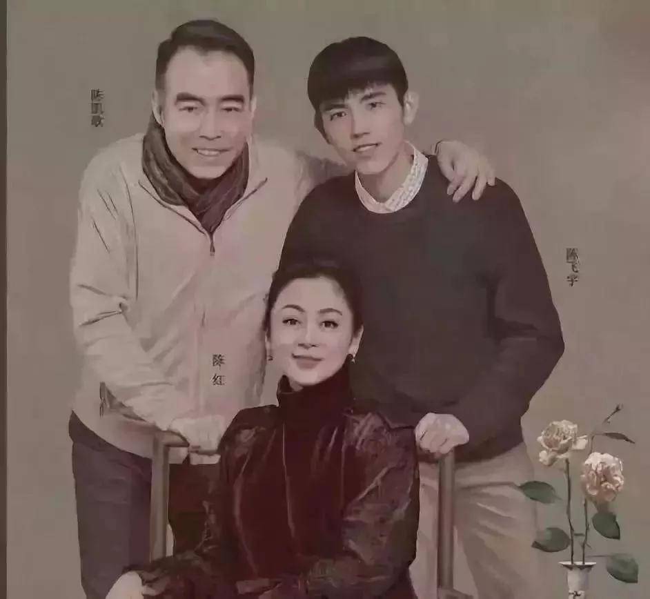 全球|被夸全球最会投胎的一张脸，也有被嘲丑的一天？