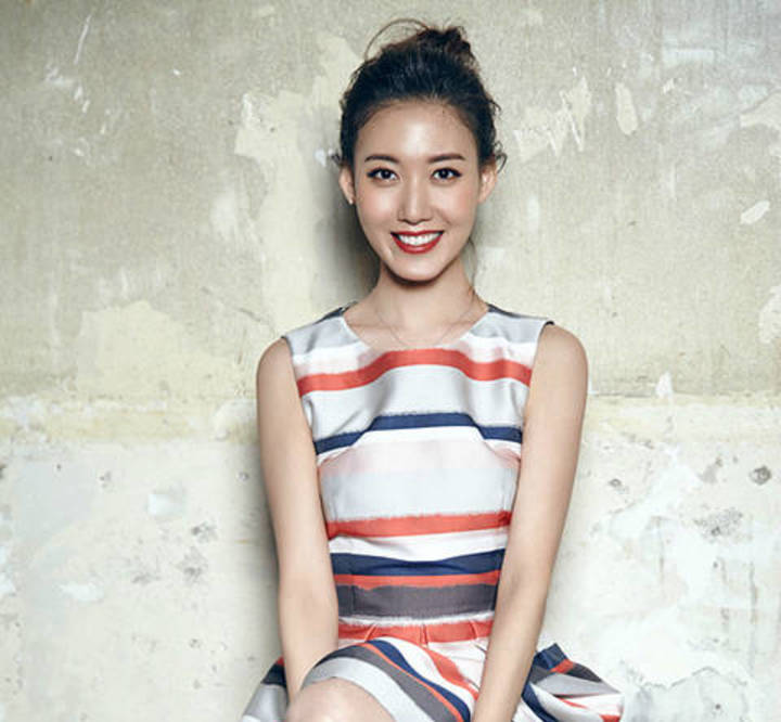 剧和赵宝刚认为白百何更适合演女二号心机女，于是女主就定了高露。高露电视剧播出后效果很好，高露饰演的女