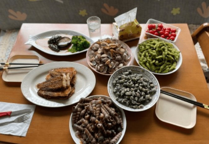 自己做饭的照片怎么拍 f4f1dc7245e247ccba7728a179fb36fd.png