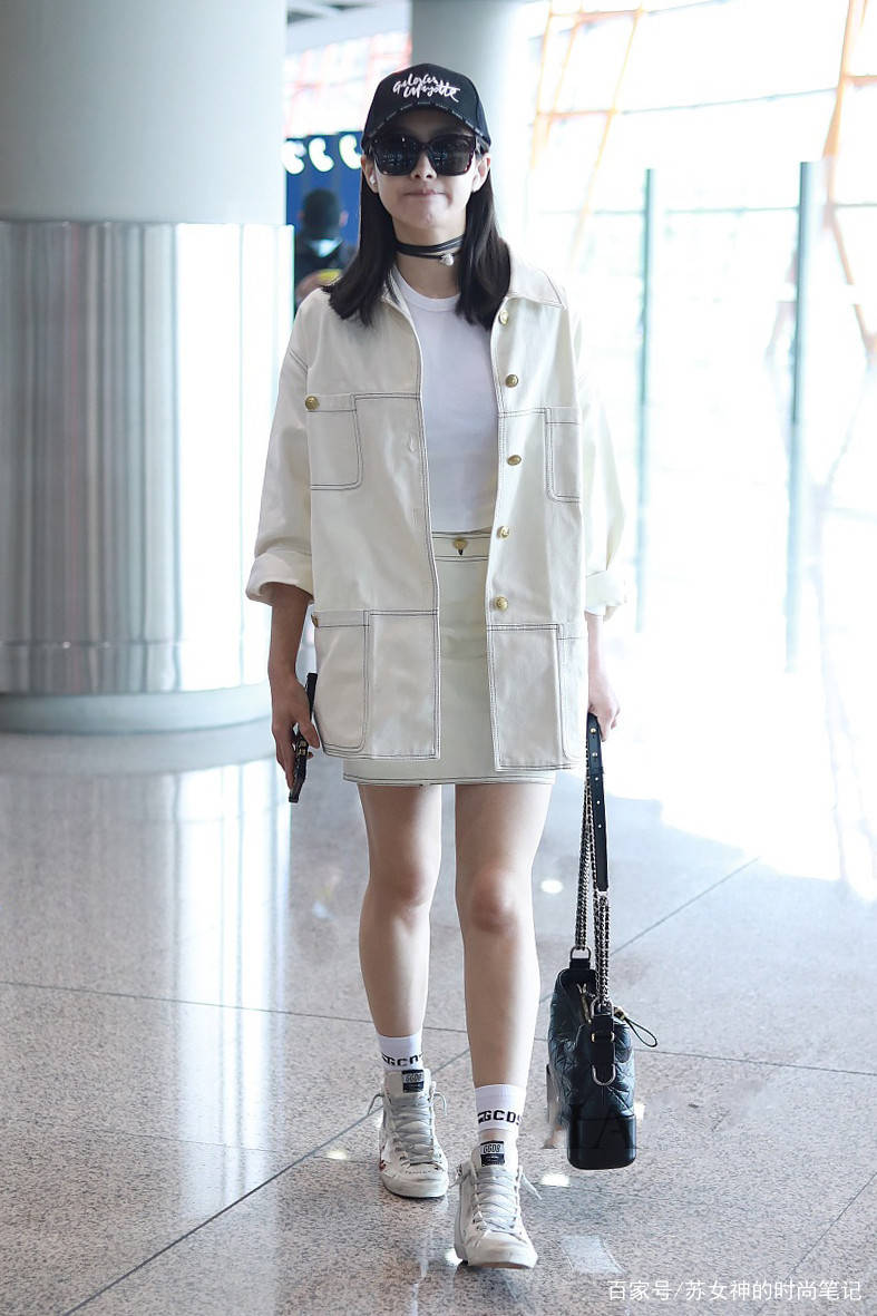 短裙|外套下面尽量少配长裤,学学杨幂、谭松韵这样穿,轻松变身长腿精