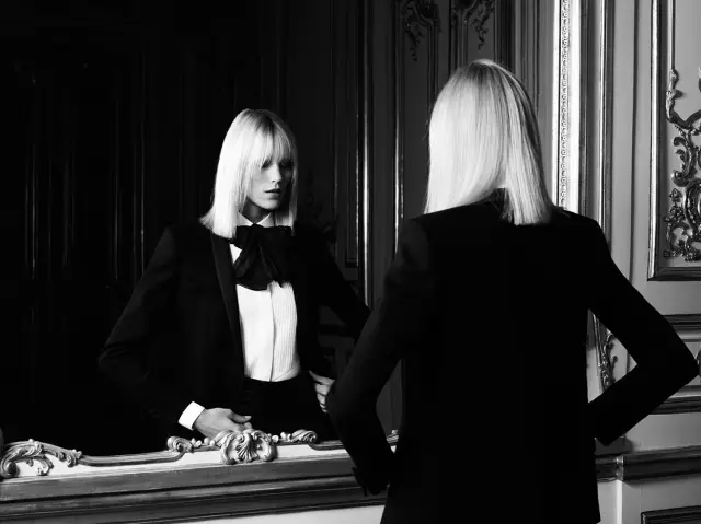 整体|深夏不要瞎打扮，瞧瞧今年最流行的“吸烟装”，洋气时髦还上档次